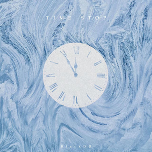 美女的翘臀被踩爆
