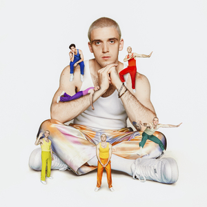 美女的翘臀被踩爆
