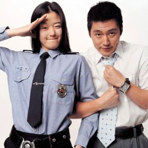 美女的翘臀被踩爆
